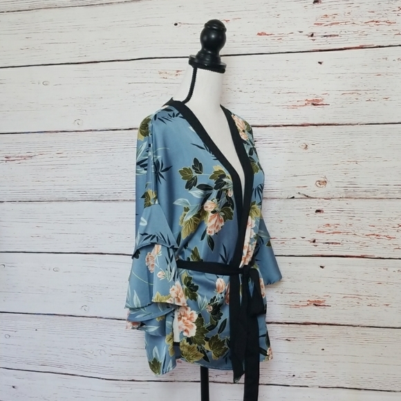 MISSGUIDED // kimono wrap floral ruffle jacket - Picture 6 of 10
